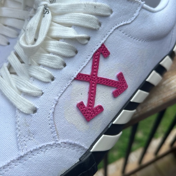 Off-White Sneakers Low Vulcanized Diagonal Print White and pink - Picture 6 of 11